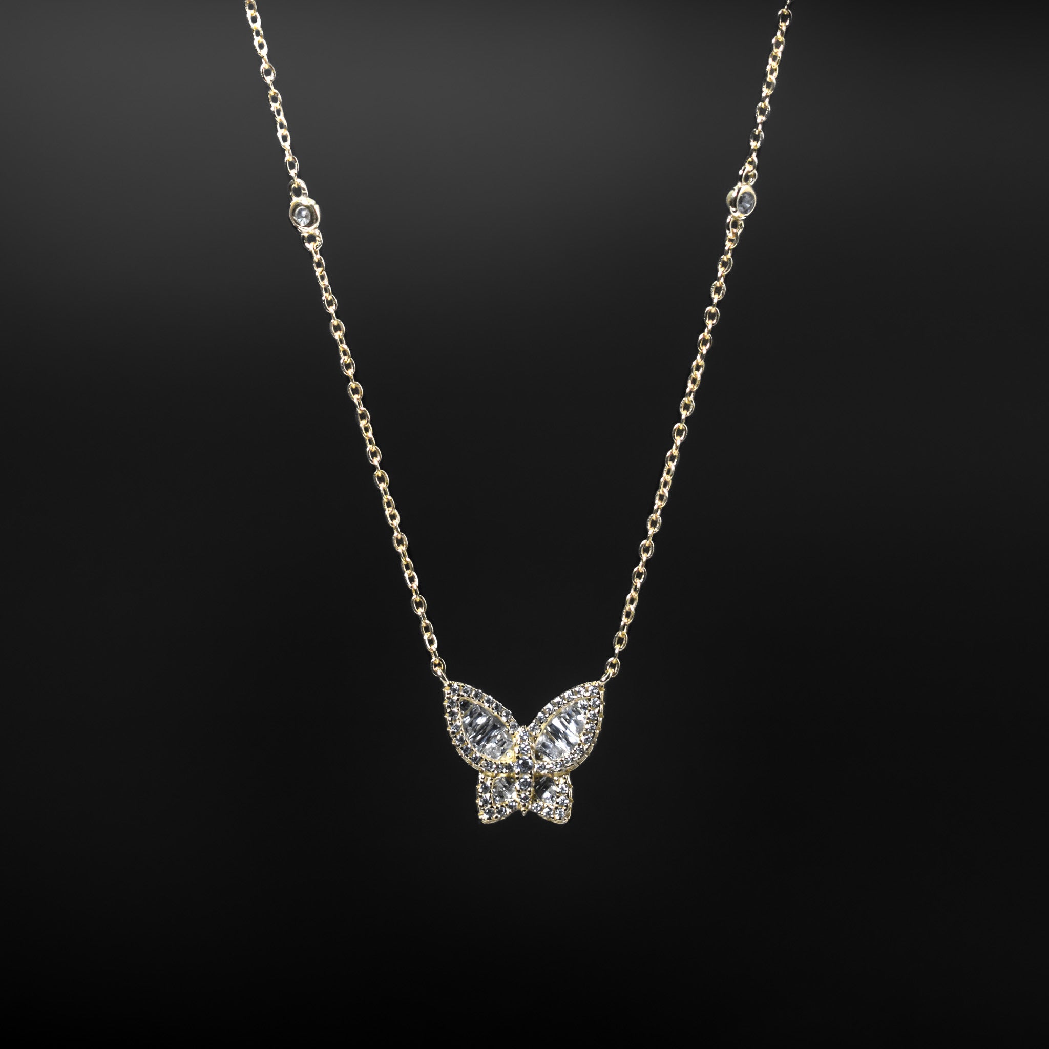 Anillo de flor de zafiro y diamantes en plata de ley