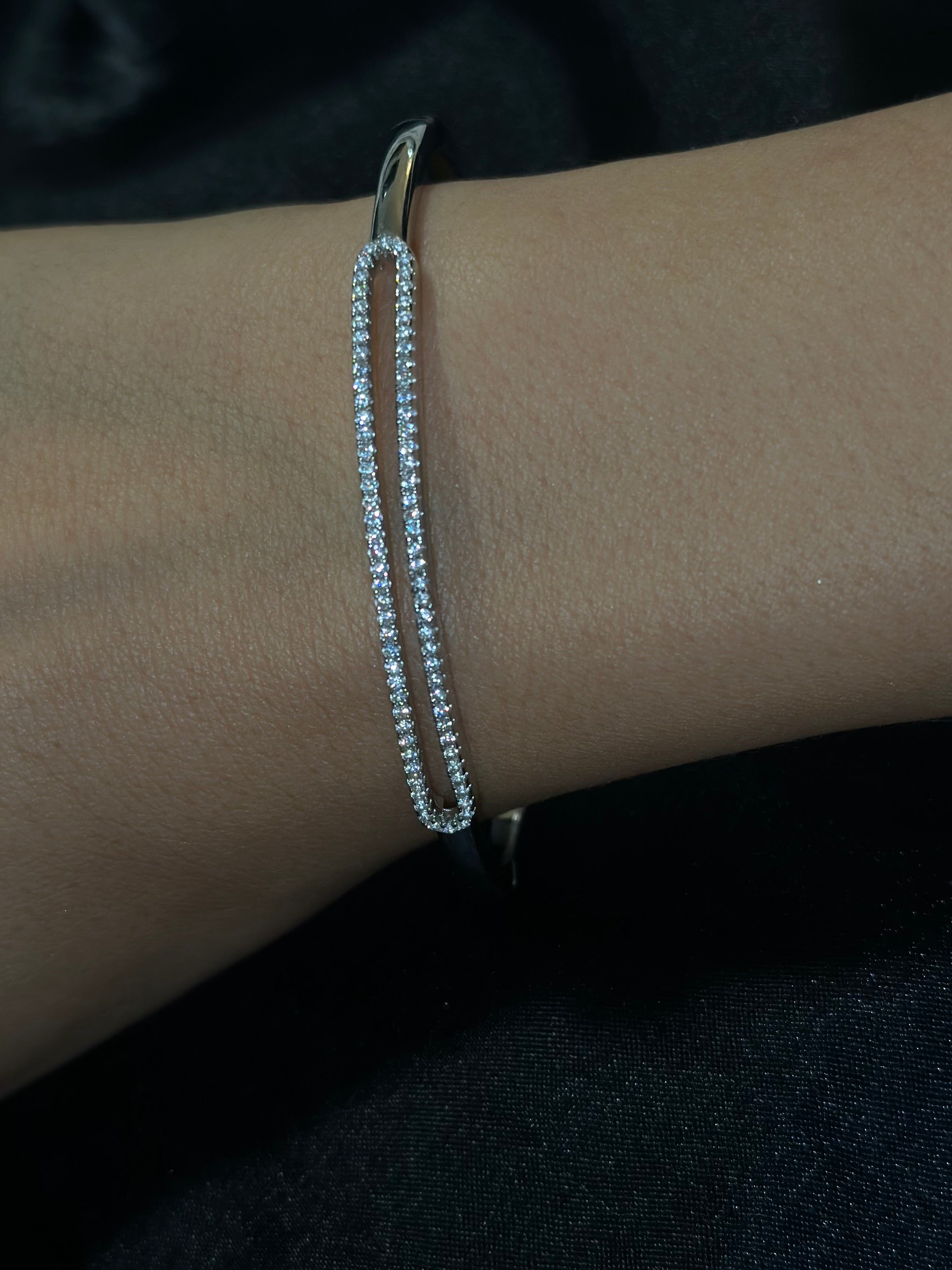 Split Diamond Pavé Bar Bracelet