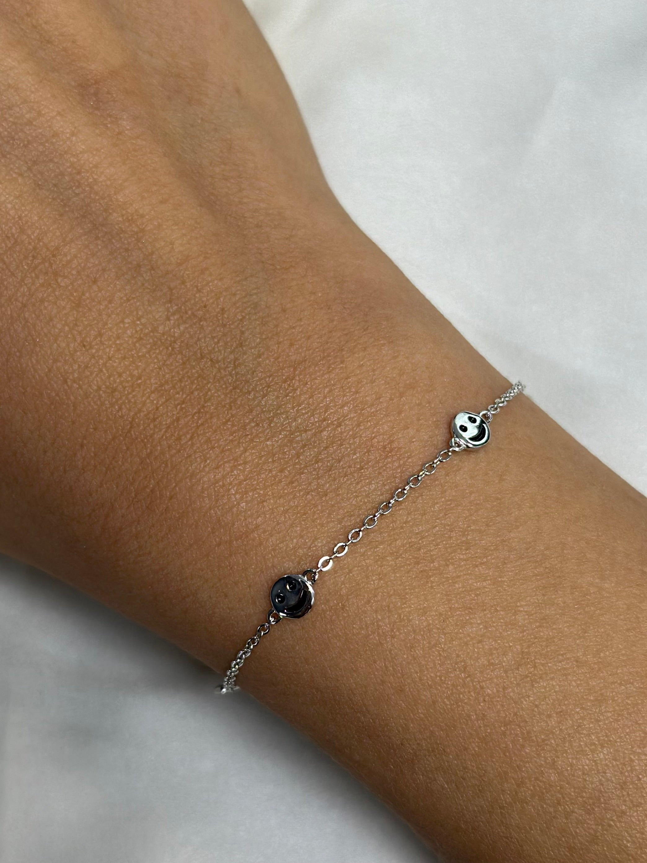 CLASSIC BRACELET WITH A SMILEY