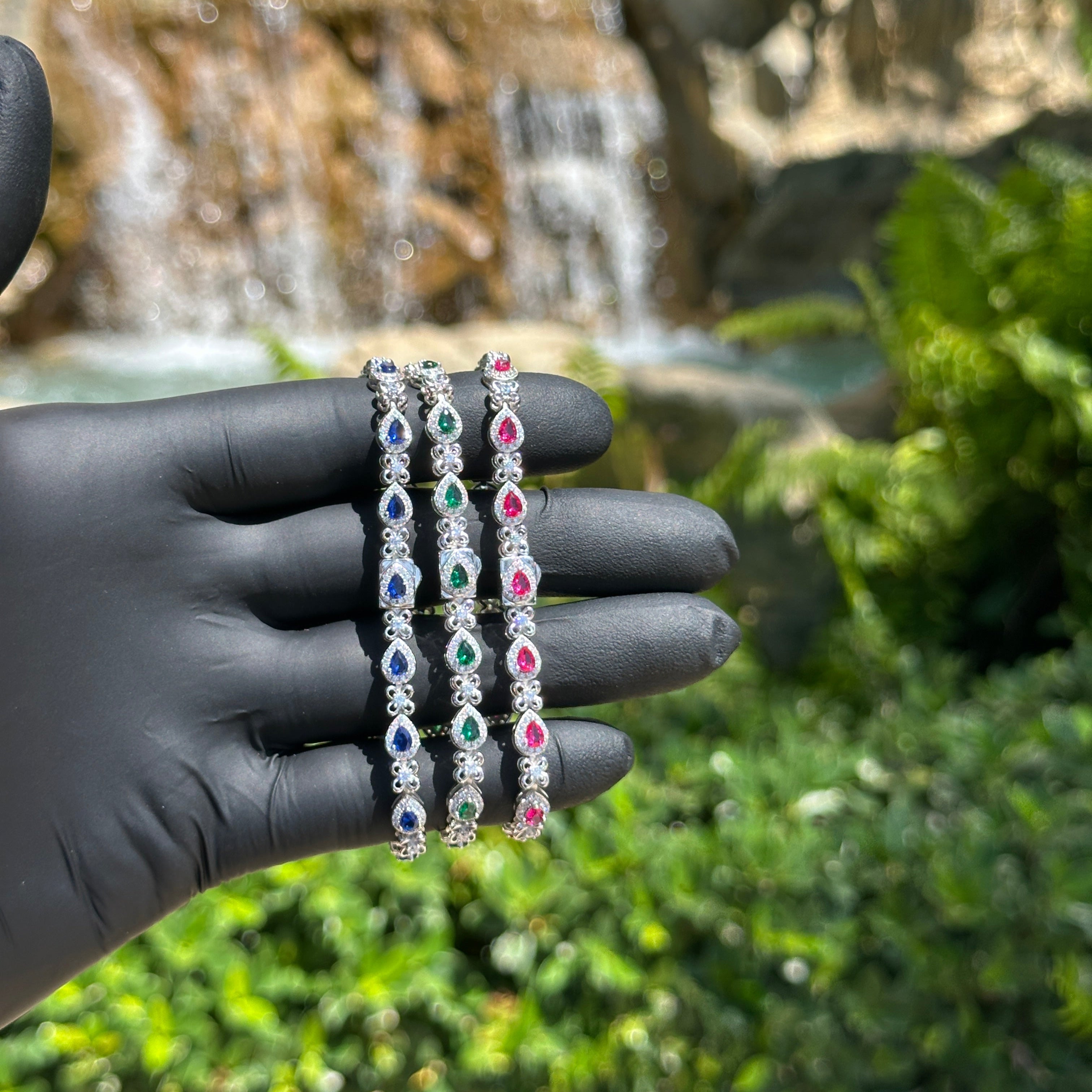Teardrop Clover Tennis Bracelet