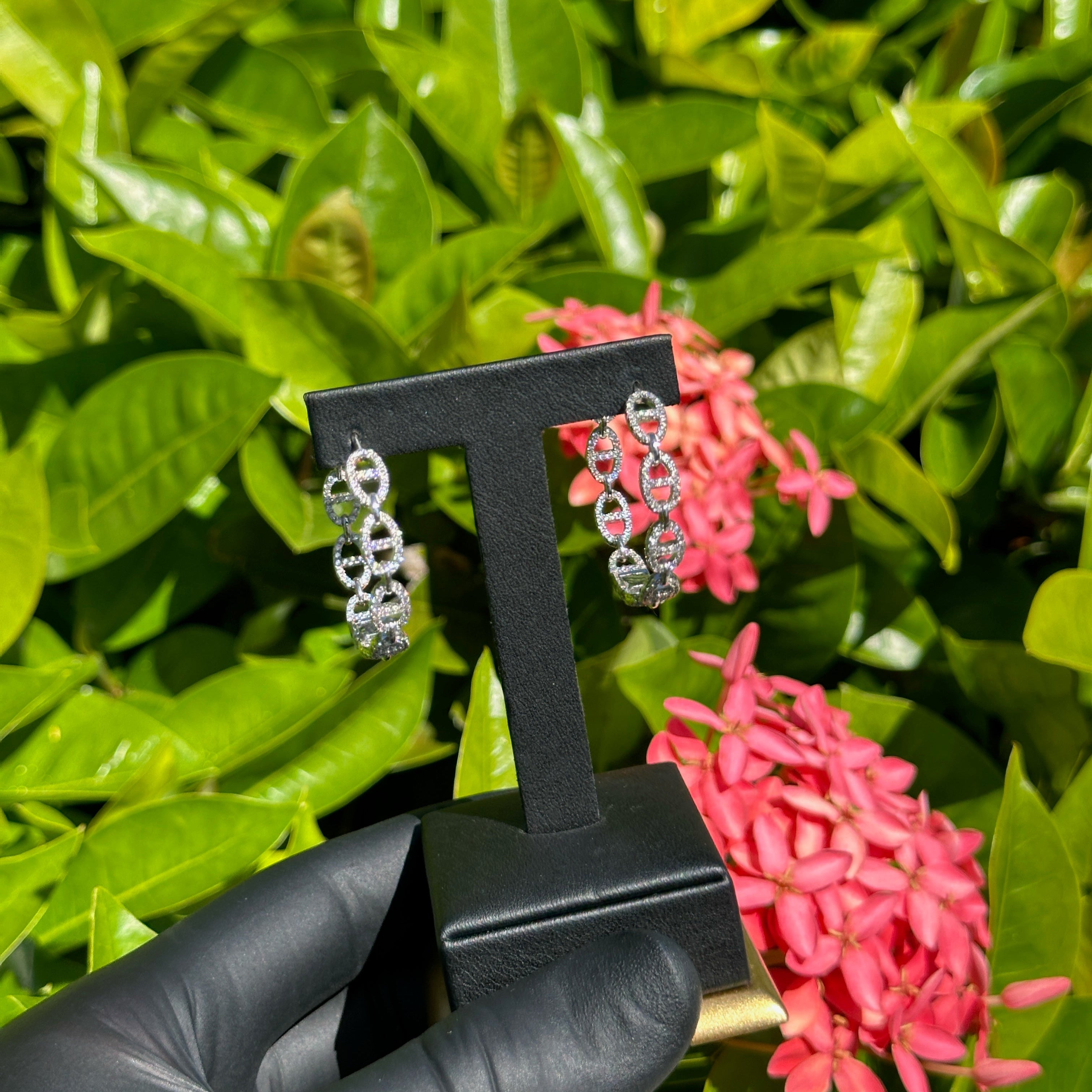Oval Bar Motif Hoop Earrings