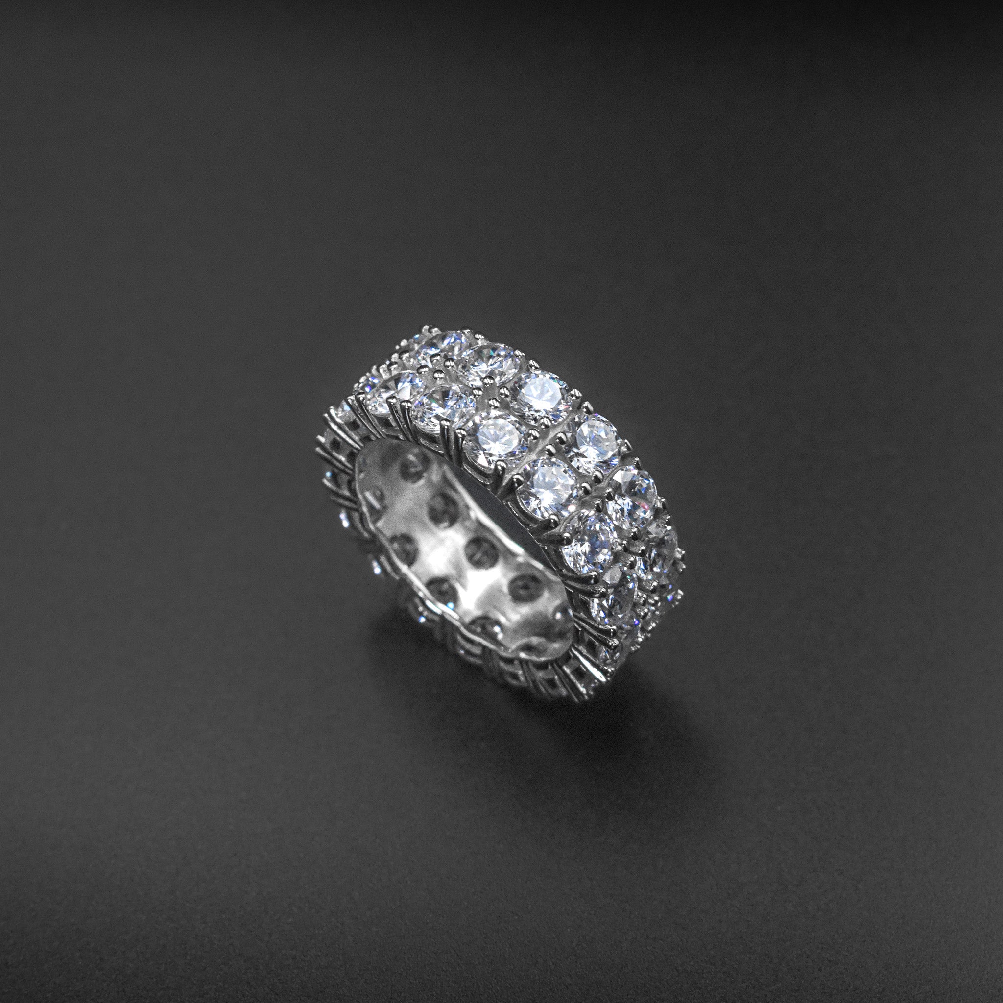 Anillo de flor de zafiro y diamantes en plata de ley 